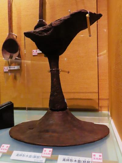 静岡‐2　静岡市立登呂博物館a　2千年前の暮らし‐追体験？　☆高坏形木器/よくぞここまで