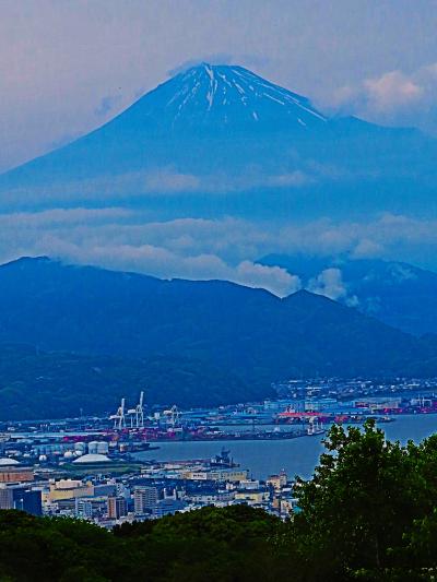 静岡15　日本平 -展望回廊　一周約200ｍ/360度パノラマ　☆中央は日本平デジタル放送所