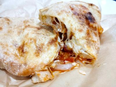 3年目6度目のコストコ～フードコートのチキンカルツォーネとサーティーワンのキットカットコラボアイス