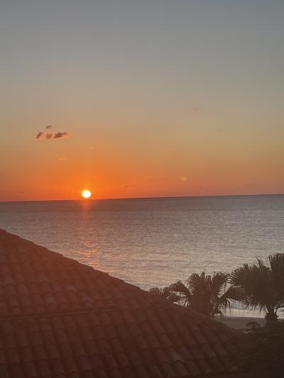 2024 沖縄　ナハマラソン翌日はのんびりドライブ　琉球ホテル&リゾートのカクテルタイムでサンセット