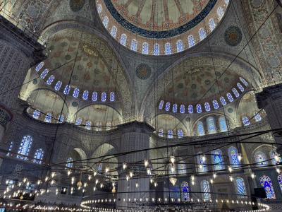 初めてのイスタンブール、4泊のひとり旅(1) 「ブルーモスクで礼拝を体験」