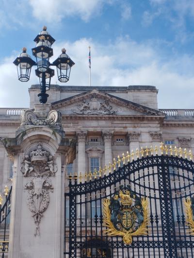 2024年9月コペンハーゲンとロンドン旅行4 コペンハーゲン空港→イギリス・スタンステッド空港→バッキンガム宮殿