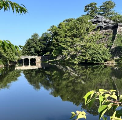 お肌美人の灯台・海と城のお堀の綺麗さに癒された島根の旅
