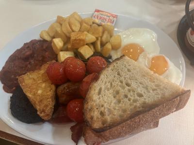 仁川経由で行くロンドンの旅・2025年夏(4日目)　大英博物館とPub巡りツアー