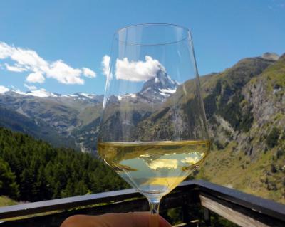 スイスあちこちハイキング　グルメトレイル、スネガ