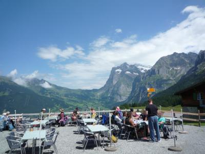 ユングフラウ ハイキング②(メンリッヒェン~アルピクレン)