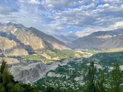 ひとたびはポプラと共に(^^)桃源郷フンザで仙人に出会えた？フンザって遠いよ～～②