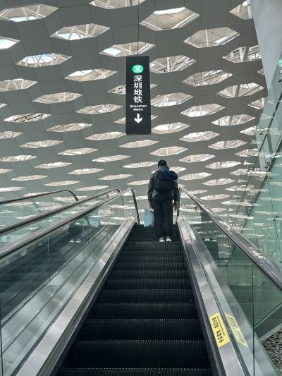 今回ははじめて深圳航空で関西空港