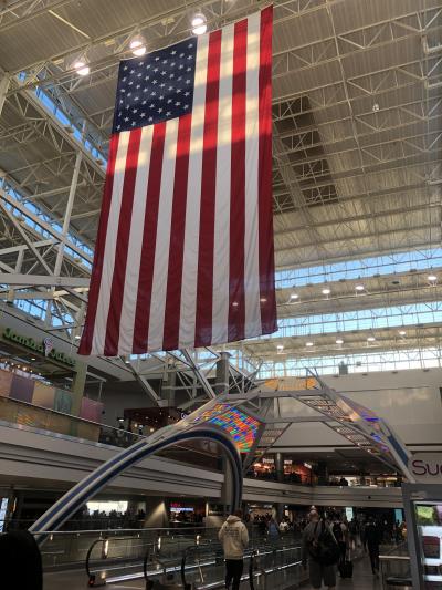 ホノルル空港~デンバー空港、待ち時間でデンバー空港を散策