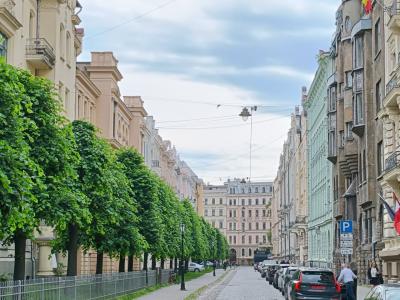 魅惑のバルト三国とフィンランドへ！ ４日目　ラトビアの世界遺産のリガ旧市街、大聖堂のパイプオルガンコンサート、ルンダーレ宮殿見学