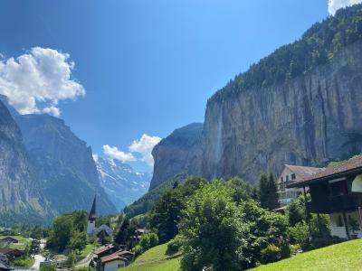 【2025年夏】スイスアルプスと中世の街並みを巡る8日間の旅の記録⑥滝と教会