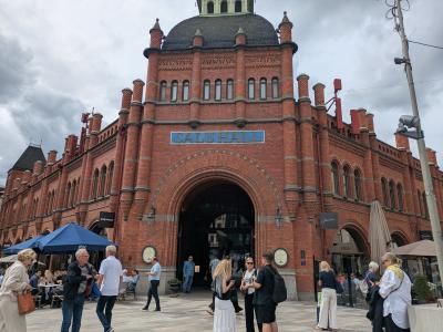 2025★夏のストックホルム⑦目当てのお店はバカンス休暇・エステルマルム市場でランチ・SLフェリーでどこに行く