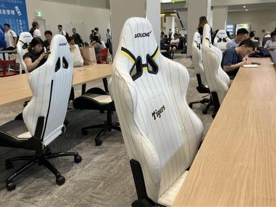 茨城観光 6日間 1日目 不忍池・大甕おさかなセンター・日立駅