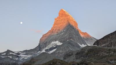 【スイスからバルセロナへ】見納めマッターホルン、驚き！本場のチーズフォンデュ