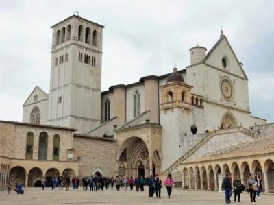 イタリア中部エリアを巡る旅⑧:アッシジの街散策!オルヴィエートから弾丸日帰り小旅行