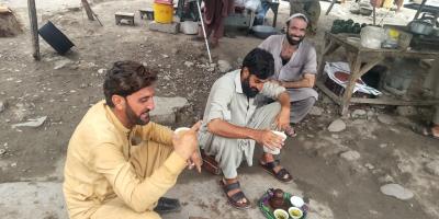 2025　アフガン　計画　その 19　　アフガン の  手前　　ディープ な　カルカーノ・マーケット