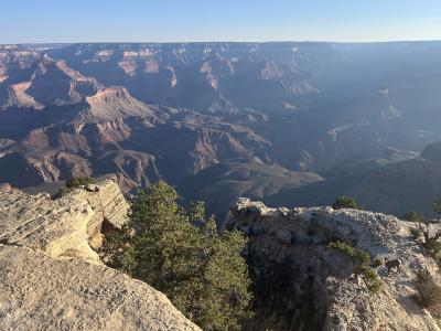 グランドキャニオンのキャンプとアリゾナスノーボウルのハイキング