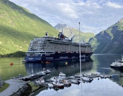 ガイランゲルフィヨルドクルーズ⛴️ノールフィヨルド🚌オルデ湖⛰️ブリクスダル氷河