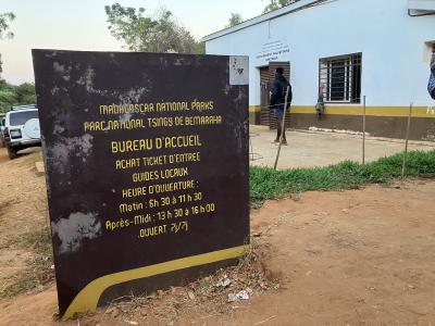 30日間の6日目①　ツィンギ・デ・ベマラ厳正自然保護区へ