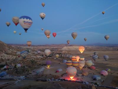 ワンワールドエクスプローラー2025世界5大陸の旅☆トルコ編その①☆見ても乗っても最高だったカッパドキアの気球体験 (*´ー｀*)　