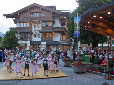 2025年 Watzmann*Bischofsmütze*Hochkönig【8】町ネコと屋外コンサート(フィルツモース泊⑤)