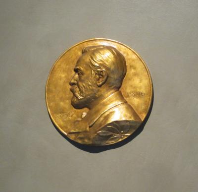 ストックホルムの街歩き(前編):ノーベル賞晩餐会と舞踏会が行われる「ストックホルム市庁舎」を訪れる