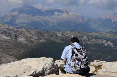 ちょっと歩くドロミテ....十字架にiPhoneを忘れた / Lagazuoi 2792m_8/12-2