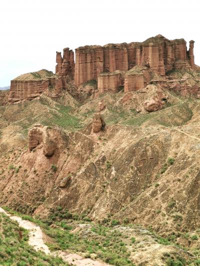 中国・河西回廊2025　備忘録（5）　張掖　歩いて楽しめる「中国のモニュメントバレー」氷溝丹霞