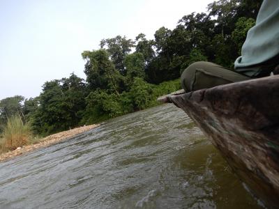 2025年夏旅行は平穏と騒乱が交差したネパールの旅８／ラプティ川のカヌーライドとエレファントブリーディングセンターに行く