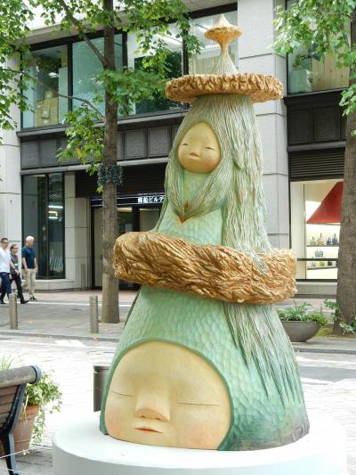 「　　丸の内仲通り　ちょこっと　さんぽ　」　2025