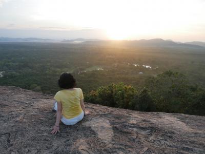 GWスリランカ④ 朝食前にピドゥランガラ山に登ってシーギリアロックと朝日を見よう！