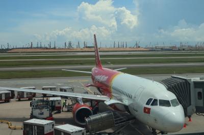 シンガポールからベトジェットエアを利用してホーチミン乗継でラオス・ビエンチャンに