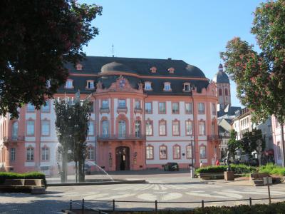 心の安らぎ旅行(2025年もドイツへ！15日目♪Mainz 大好きなシラー広場から見える風景(^^)/Part125)