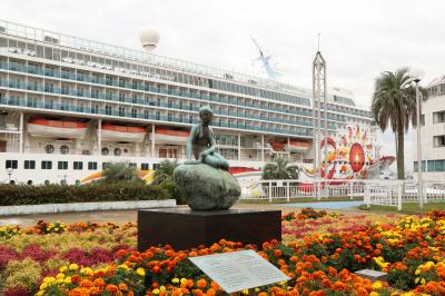 名古屋港ガーデンふ頭にノルウエイジャン・サンが初入港