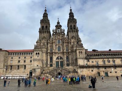 スペイン巡礼フランス人の道の秋景色779㎞:袖振り合うも他生の縁で「ブエン・カミーノ」