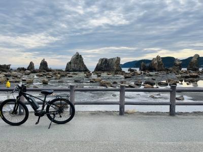 和歌山県(串本、白浜周辺)で120キロサイクリング／潮岬、橋杭岩、三段壁、千畳敷など／大江戸温泉物語南紀串本宿泊