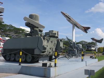 戦闘機いっぱい！ワクワク空軍博物館、ぶっ飛びスープ再び in トアパヨ☆シンガポール留学の旅14