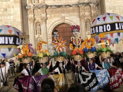 【楽しや♪初メキシコ】 1/5作目 ゜*・「死者の日」前々夜のオアハカへ・*゜