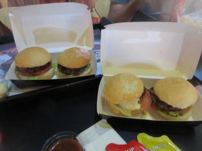 またまたウムアラマに呼び戻されて