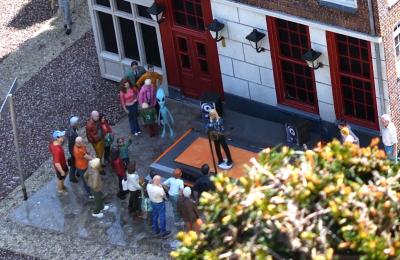 120。*:.。オランダ,チェコ,フランス34日間の旅 ☆ハーグ-17 マドローダムー4☆.。.:*