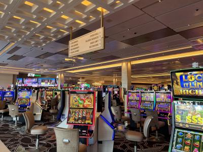 ネバダ州 ラスベガス : オープンしたばかりの素敵なローカルカジノを訪問