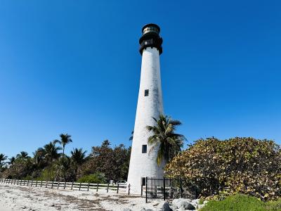 マイアミ日帰り旅②｜灯台とキューバの街を歩く