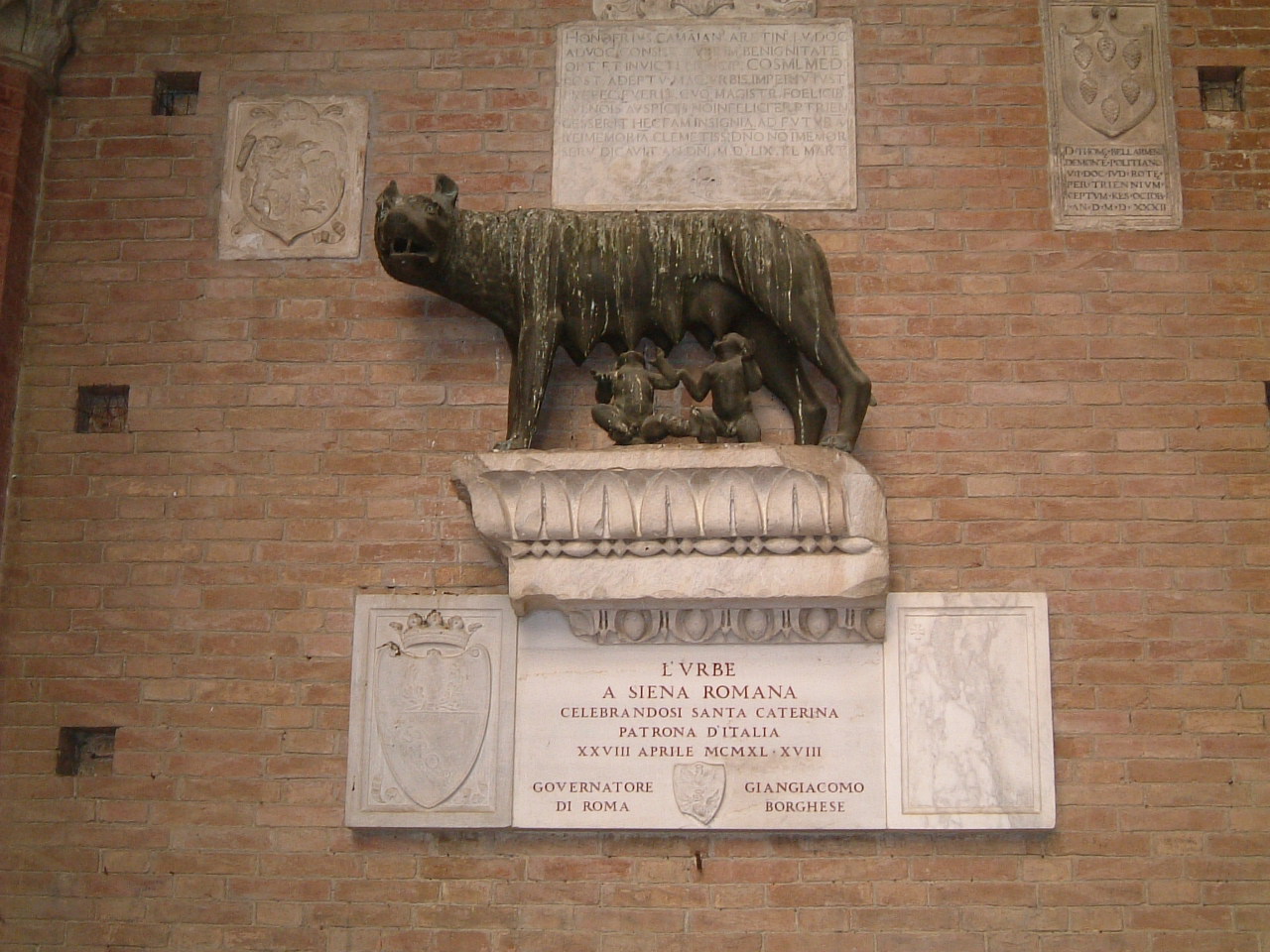 ローマ建国の祖 シエナ シエナ イタリア の旅行記 ブログ By バリバリさん フォートラベル ローマ建国の祖 シエナ シエナ イタリア の旅行記 ブログ By バリバリさん フォートラベル