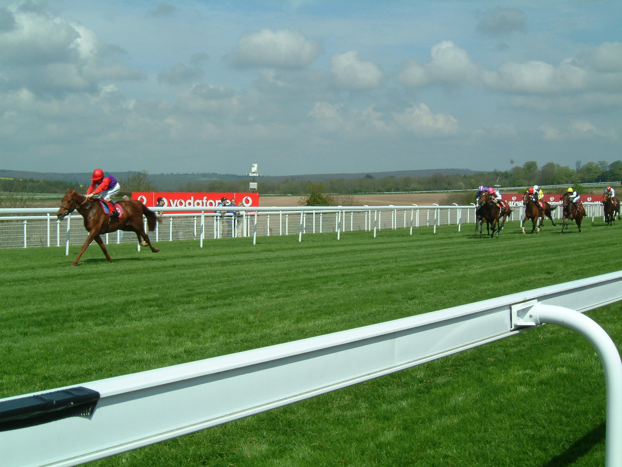 2005年gw 米経由英 仏の競馬場巡り イギリス編 グッドウッド競馬場 ニューマーケット競馬場など イギリスの旅行記 ブログ By Hirokazu ひろかず さん フォートラベル 2005年gw 米経由英 仏の競馬場巡り イギリス編 グッドウッド競馬場 ニューマーケット競馬場など イギリスの旅行記 ブログ By Hirokazu ひろかず さん フォートラベル