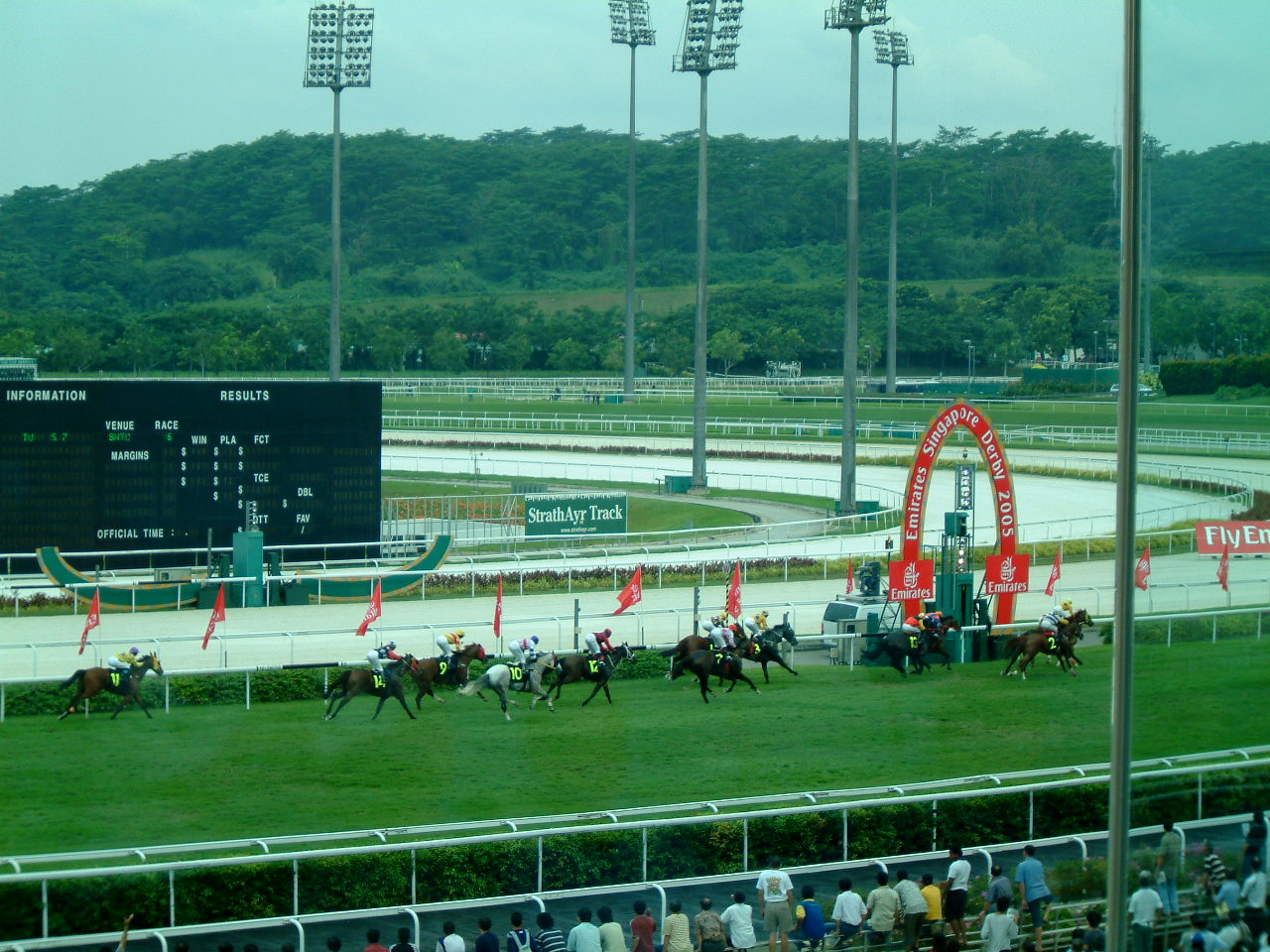 『2005年7月 シンガポールの競馬場巡り(クランジ競馬場その2)』シンガポール(シンガポール)の旅行記・ブログ by ひろかずさん【フォートラベル】
