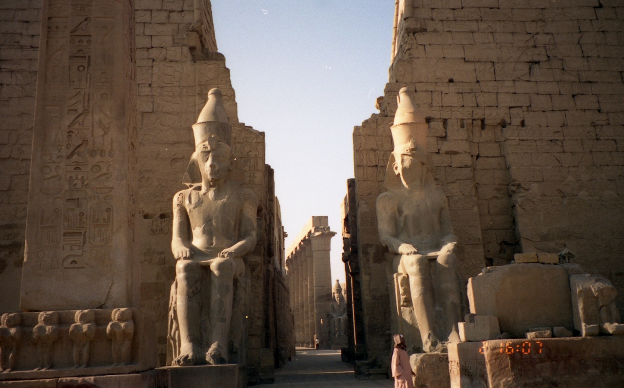 エジプトの旅（１）・・ラムセス二世の栄華を訪ねて