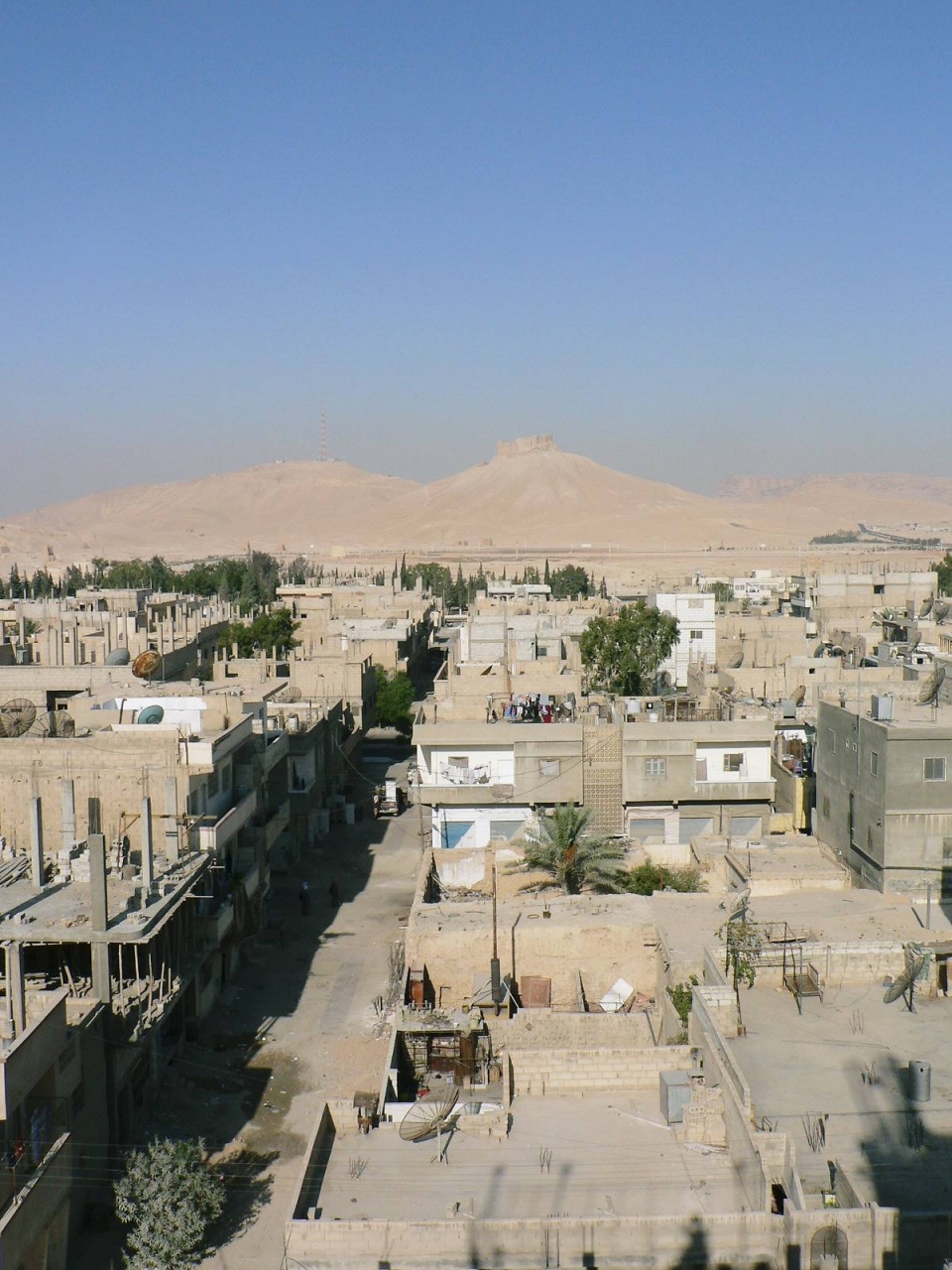 中東の旅 10 シリア パルミラの街並みとダマスカスへの道 シリアの旅行記 ブログ By さすらいおじさんさん フォートラベル 中東の旅 10 シリア パルミラの街並みとダマスカスへの道 シリアの旅行記 ブログ By さすらいおじさんさん フォートラベル