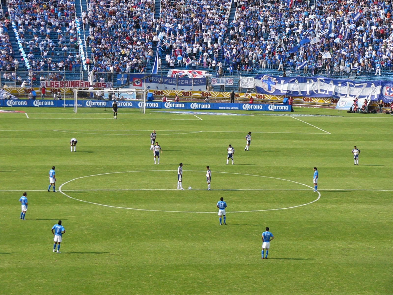 笑うメヒコに福来る メキシコシティ サッカー編 メキシコシティ メキシコ の旅行記 ブログ By 岩茶さん フォートラベル 笑うメヒコに福来る メキシコシティ サッカー編 メキシコシティ メキシコ の旅行記 ブログ By 岩茶さん フォートラベル