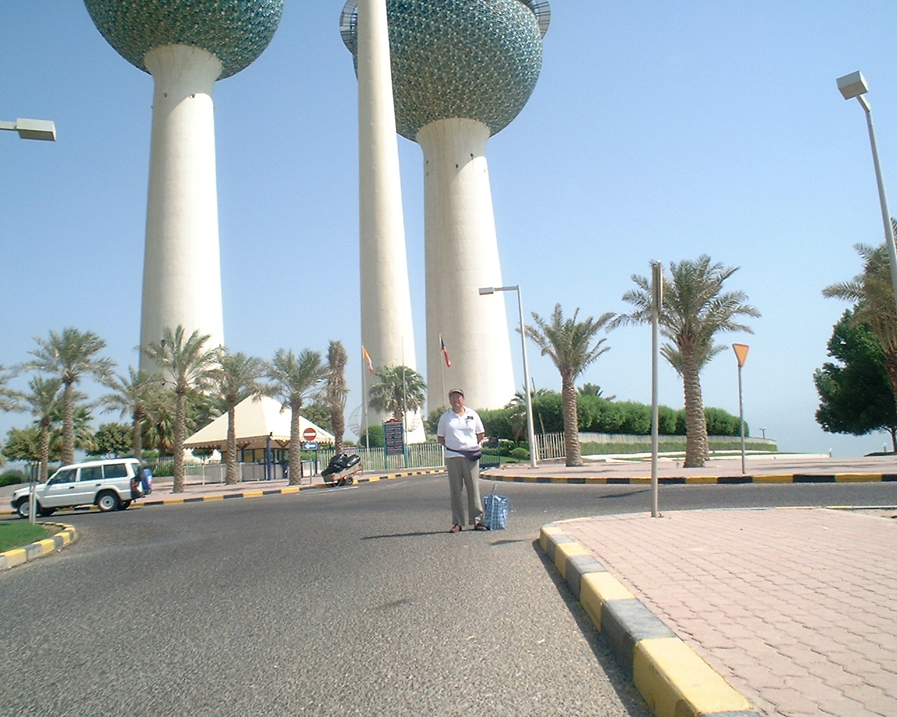 『湾岸戦争後のクウェート』クウェート(クウェート)の旅行記・ブログ by 建築やさん【フォートラベル】