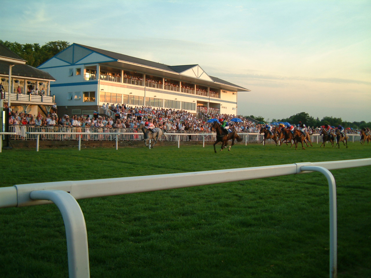 ２００６年７月 アイルランド イギリス競馬場巡り ３日 ウインザー競馬場 ウィンザー イギリス の旅行記 ブログ By Hirokazu ひろかず さん フォートラベル